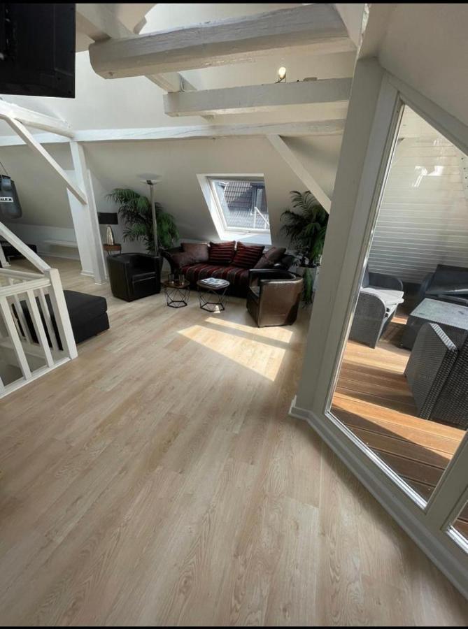 Luxury Rooftop Loft With River View 10Min To City Apartment Dusseldorf Bagian luar foto