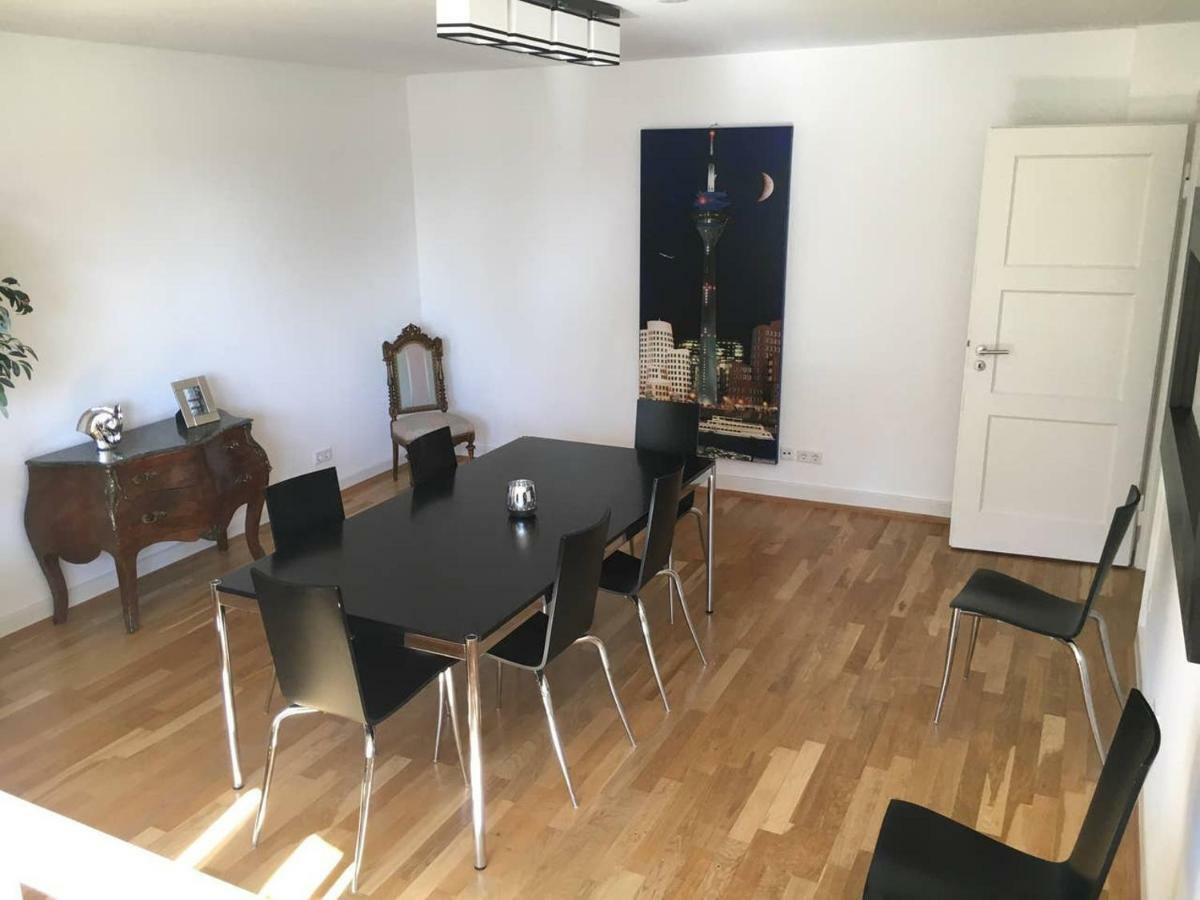 Luxury Rooftop Loft With River View 10Min To City Apartment Dusseldorf Bagian luar foto