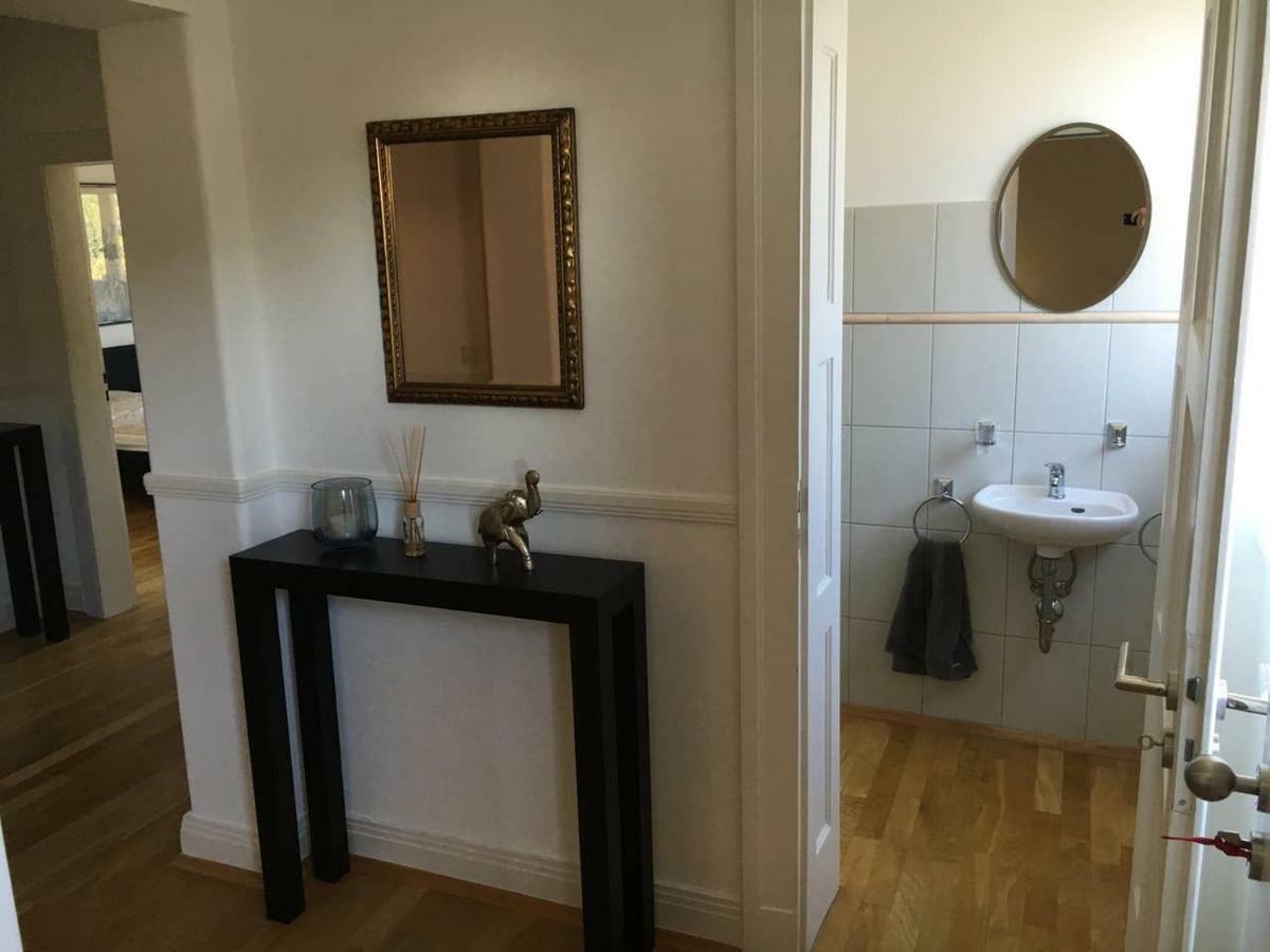 Luxury Rooftop Loft With River View 10Min To City Apartment Dusseldorf Bagian luar foto